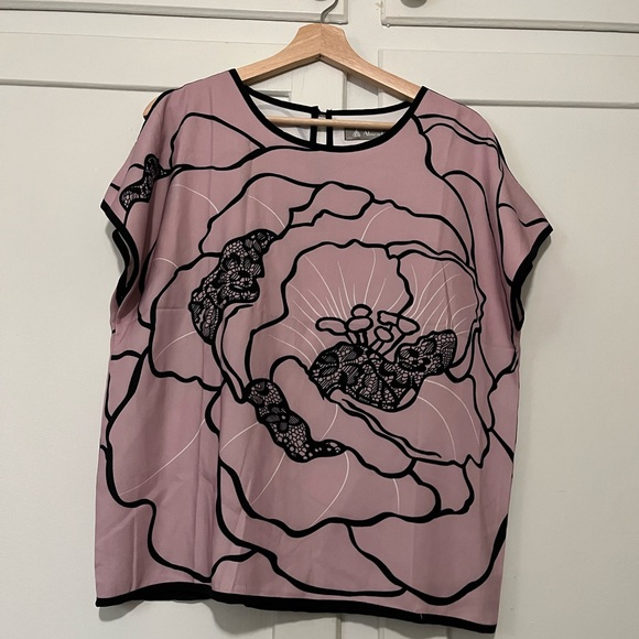 Almond Clothing Tops - Pink / Rose Abstract Floral Line Print Cutout Sleeve Top Size Large L